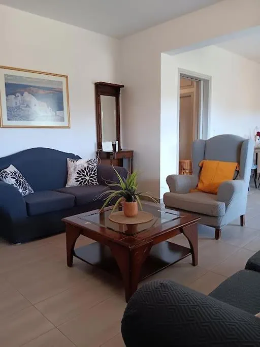 Villa Giovani-Entire 1St Floor House With Pool Tzanata 0*,