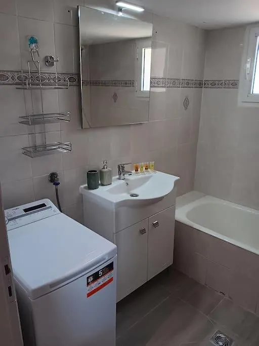 Villa Giovani-Entire 1St Floor House With Pool Tzanata 0*,