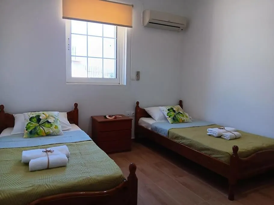 Villa Giovani-Entire 1St Floor House With Pool Tzanata Holiday home