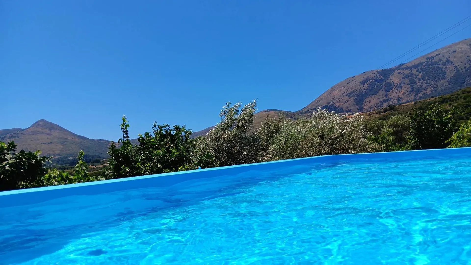 Villa Giovani-Entire 1St Floor House With Pool Tzanata Greece